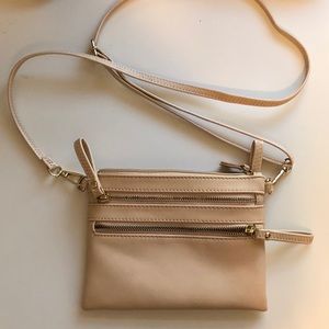 F21 Cross Body Purse